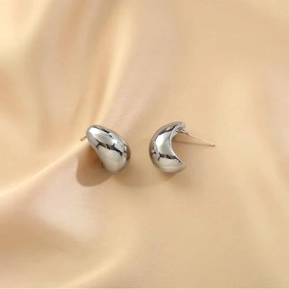 Chic Retro Glossy Teardrop Earrings - Lightweight Hollow Gold & Silver Hoops for Fashionable Women